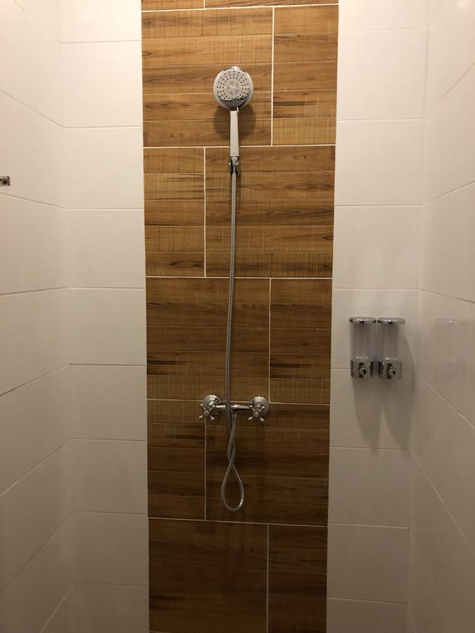 H2B Hostel Phuket Eksteriør bilde